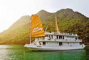 Paradise Privelage Boat on Halong Bay